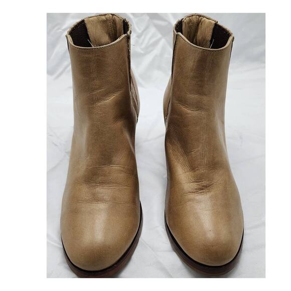 Samantha Pleet Wolverine 1000 Mile Arc Ankle Chelsea Booties Size 8 - Picture 2 of 10